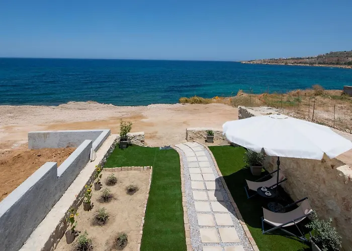 The Seaside Nest Apartment Chania (Crete)